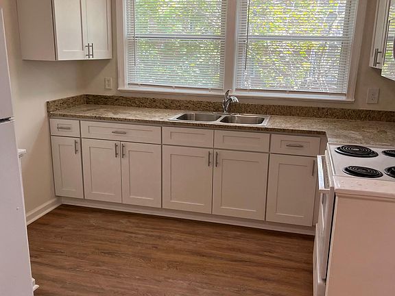 3rd image of 353 W 11th St APT 1