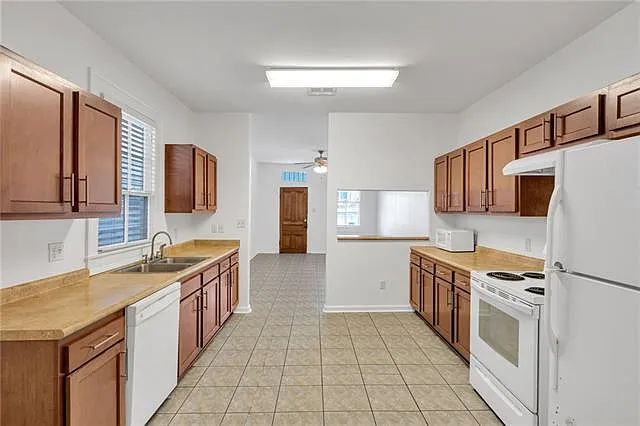 3605 Calhoun St #3605 — Photo 4