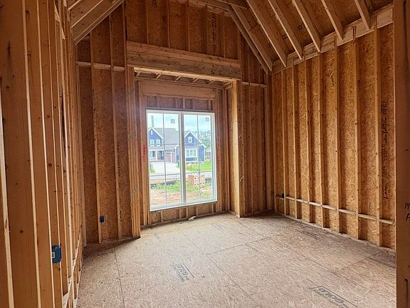 3rd image of 1044 Azalea Garden Cir