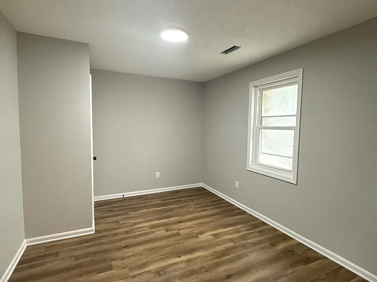 920 N Monroe Ave #3 — Photo 3