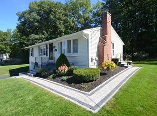 22 Laurel Hill Ln, Holden, MA 01520