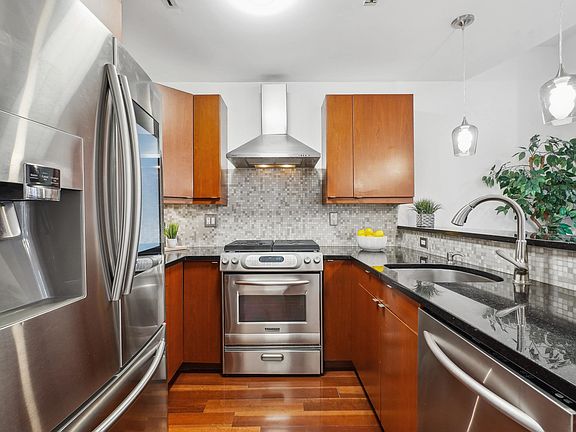 5th image of 140 Essex St APT 1
