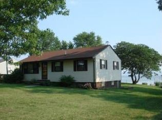 21166 Fosters Neck Dr, Bushwood, MD 20618