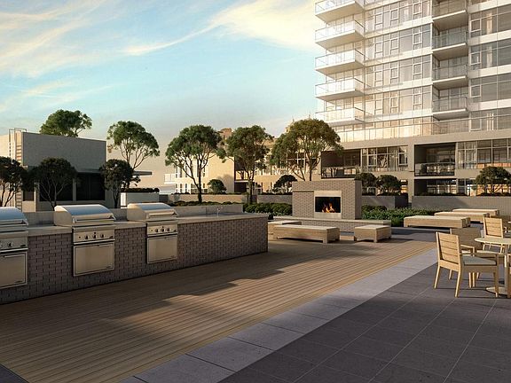 7th Floor Outdoor Area