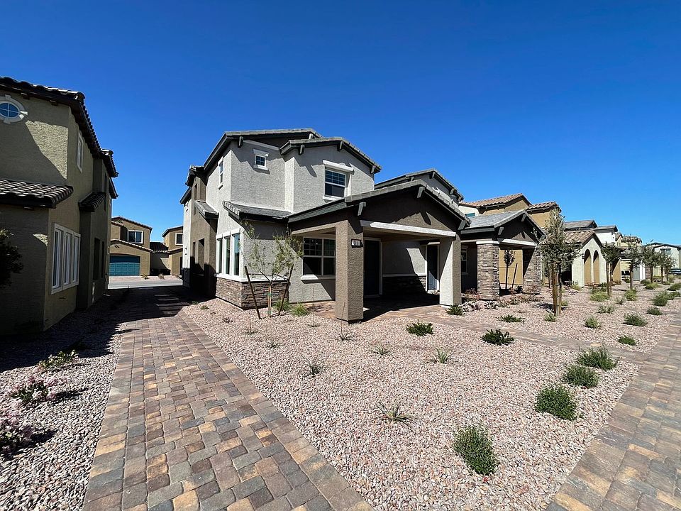 1st image of 211 Vanhoy Ave