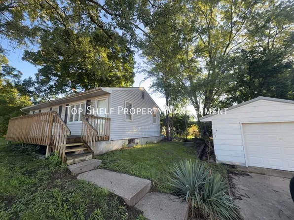 4101 Glover Ave, Des Moines, IA 50315