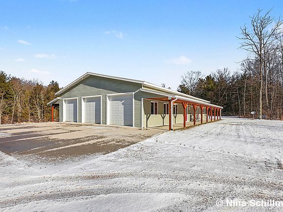 2nd image of 19550 Washington Rd