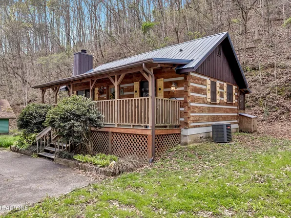 1537 Walt Price Rd, Sevierville, TN 37876
