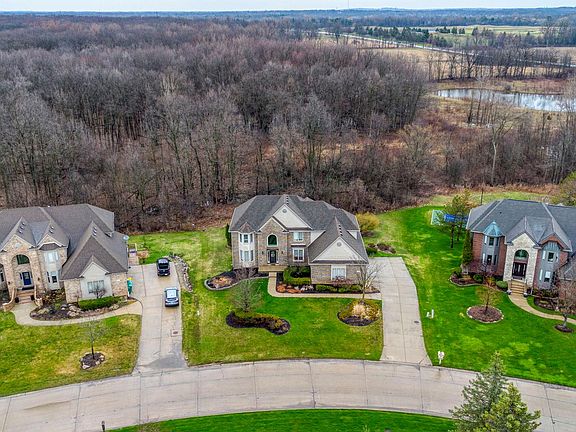 4th image of 3772 Fawn Dr