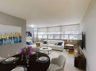 3375 Ponytrail Dr, Mississauga, ON L4X 1V8