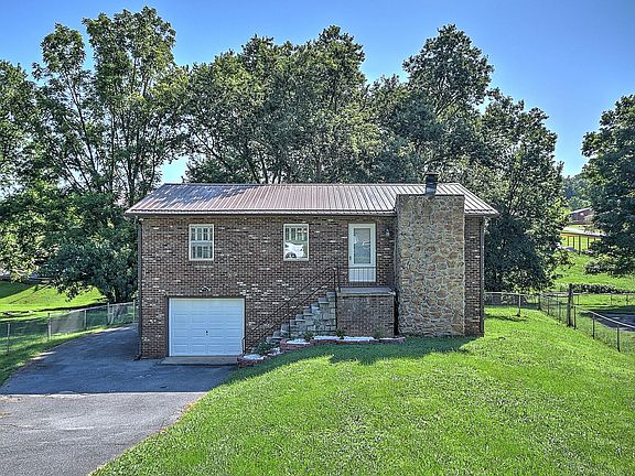2nd image of 257 Cedar Ln