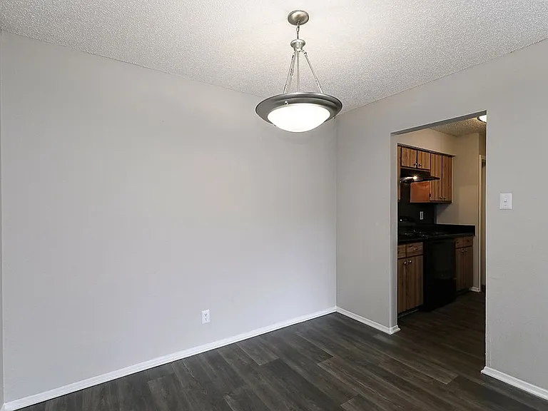 City Summit Apartments — Photo 93