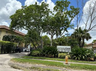 Courtyards At Kendall Con, Miami, FL 33173