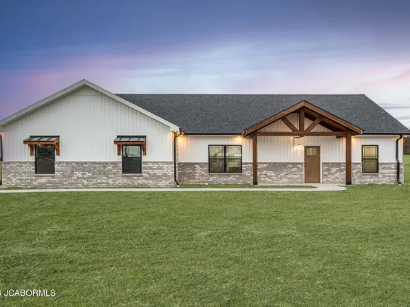 700 Quail Hollow Dr, California, MO 65018