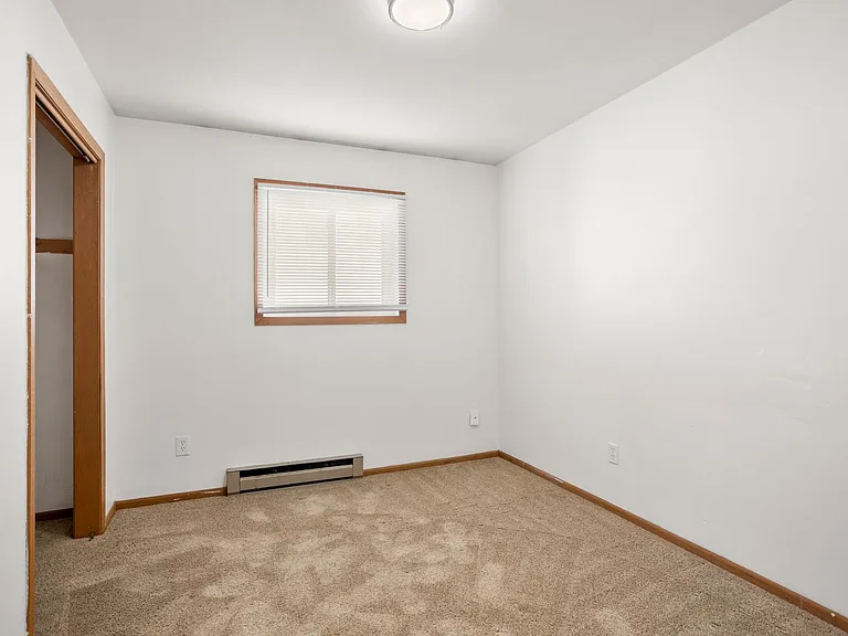 1007 Jackson St — Photo 11