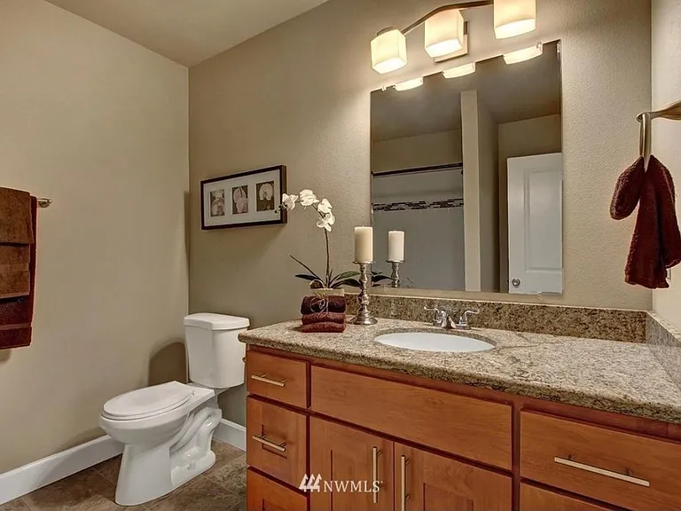 10646 Dixon Dr S — Photo 10