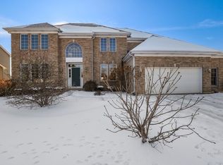 923 W Courtland St, Mundelein, IL 60060