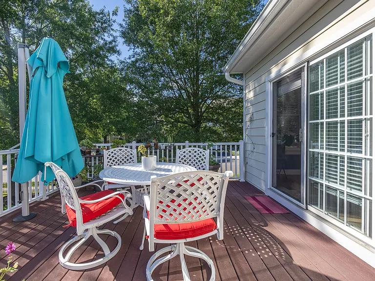 225 Holcombe Way — Photo 33