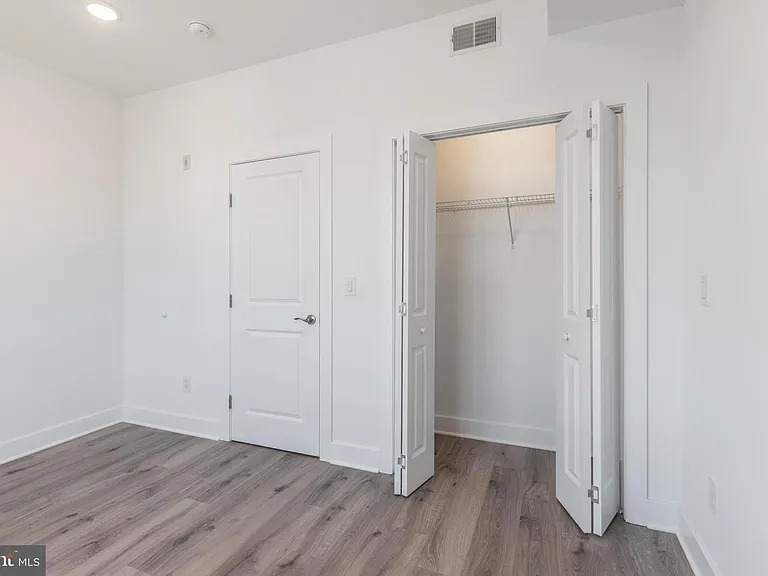 1423 N 8th St #3 — Photo 6