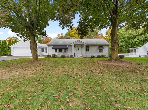 4 Buell Street, North Haven, CT 06473