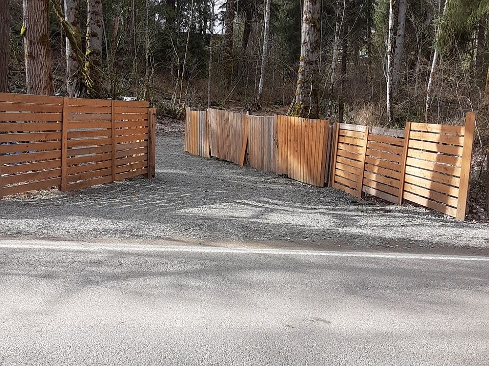 Entrance to Property from Enumclaw Franklin RD>