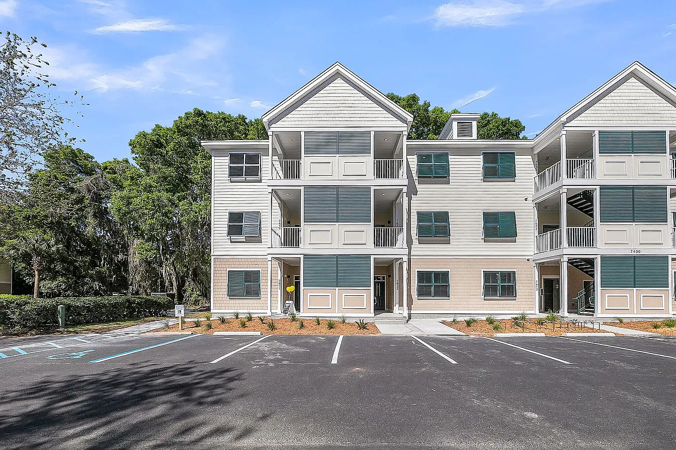 1 bed, 939 sqft, $2,150 — Photo 4