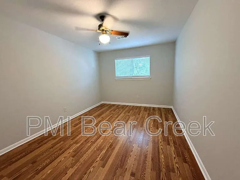 6407 Waldron Dr #B — Photo 21