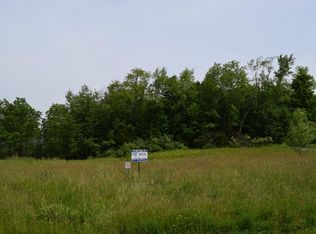 19 Deer Run Dr, Middleville, MI 49333