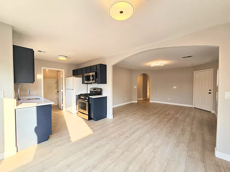 9664 Brooks Lake Ave — Photo 6