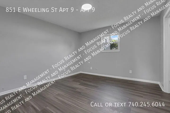 851 E Wheeling St #9 — Photo 5