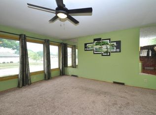 5548 S 14th St, Milwaukee, WI 53221