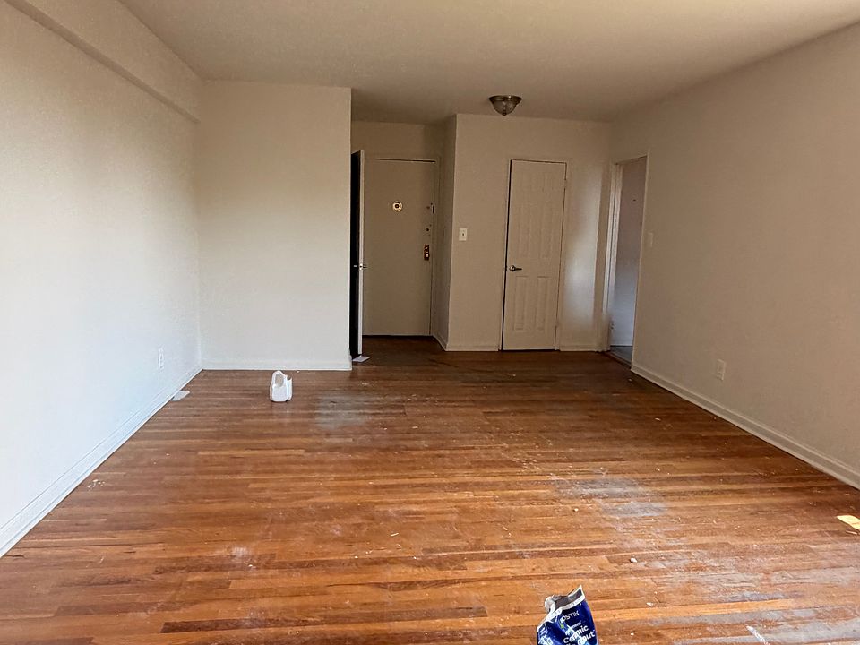 1st image of 61-88 Dry Harbor Rd APT 3G