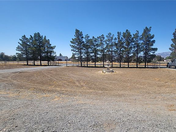 4th image of 3420 Van Ln