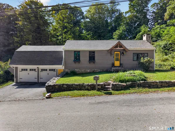 17 Pound Hill Road, Franklin, CT 06254