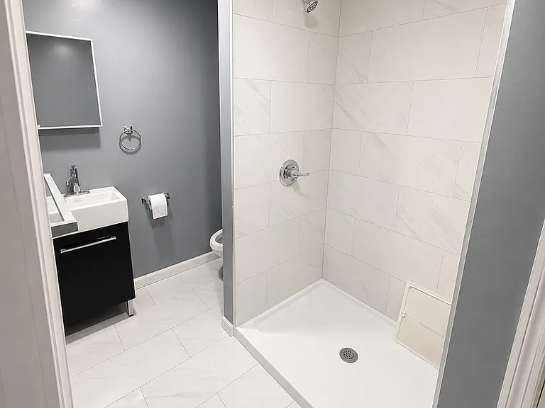 2739 Wagner St — Photo 5