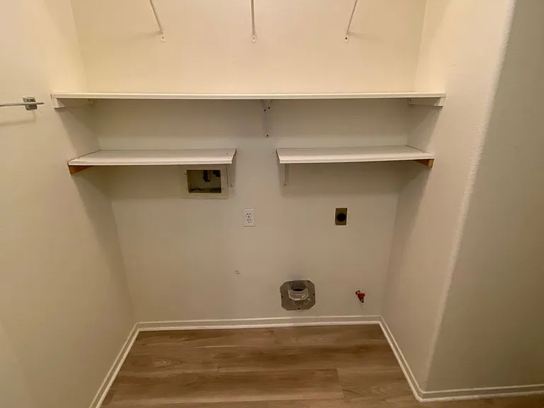 4401 Pebble Creek Dr — Photo 15