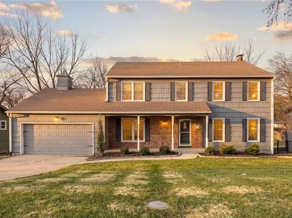 412 NW Briarcliff Rd, Kansas City, MO 64116