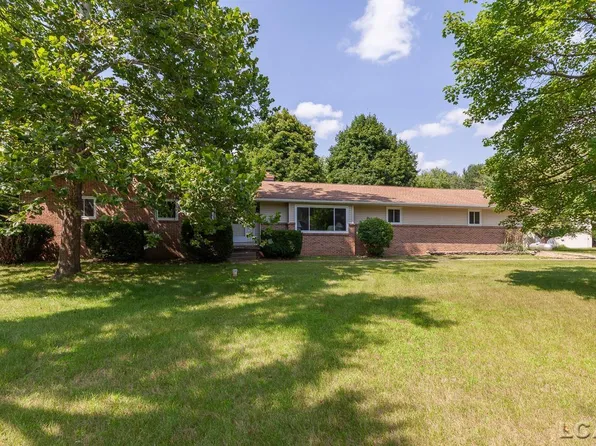 6284 Val Rod Ct, Tecumseh, MI 49286
