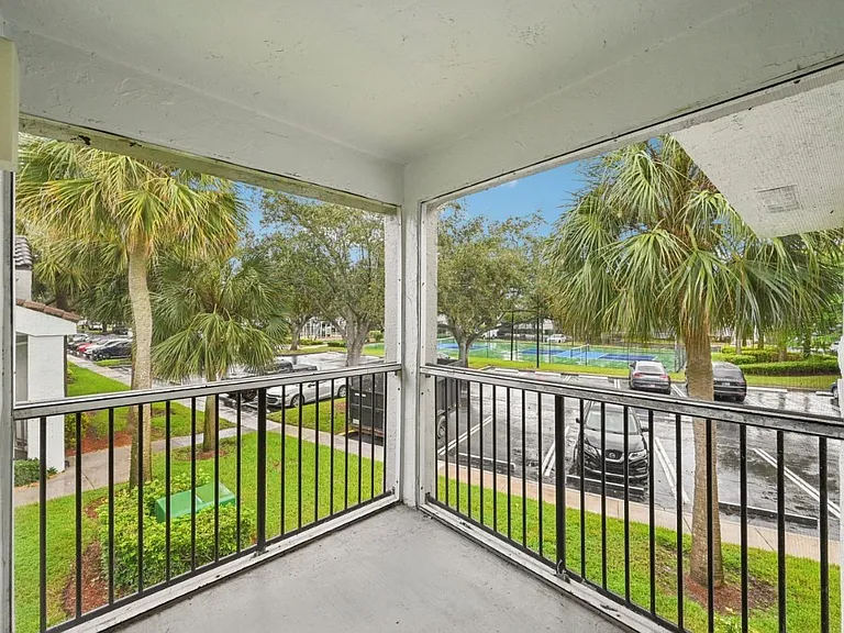 Legacy at Palm Aire — Photo 19