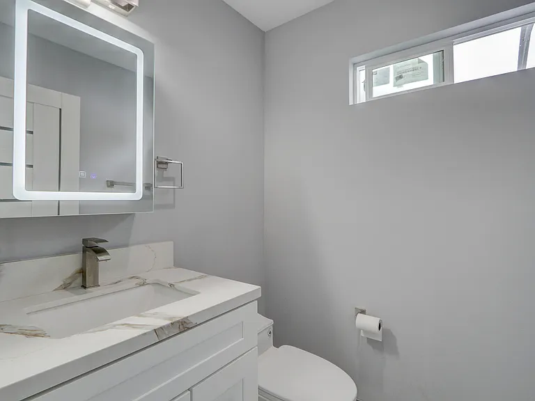 7744 Ostrom Ave — Photo 15