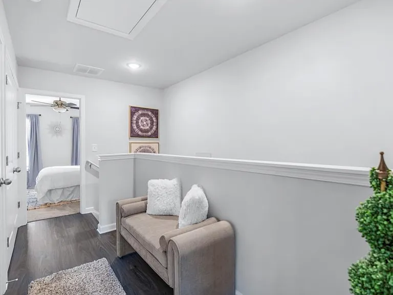 465 Collins Industrial Way — Photo 10
