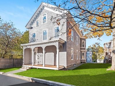 42 William St, Worcester, MA, 01609
