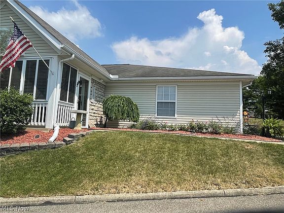 4th image of 1106 Chatham Dr
