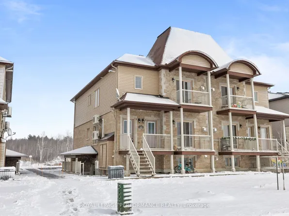 183 Bourdeau Blvd #3, The Nation, ON K0A 2M0