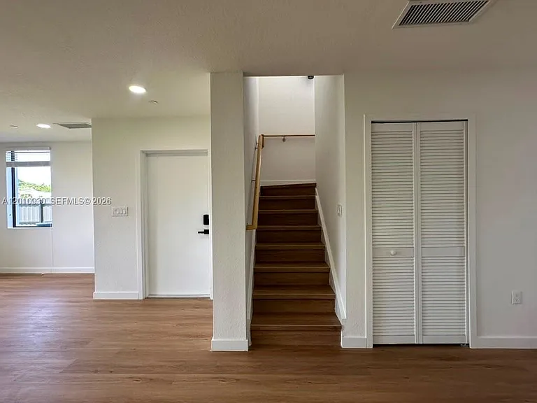 19440 SW 125th Ave #0 — Photo 11