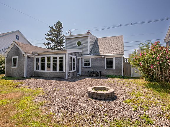 4th image of 98 Nubble Road