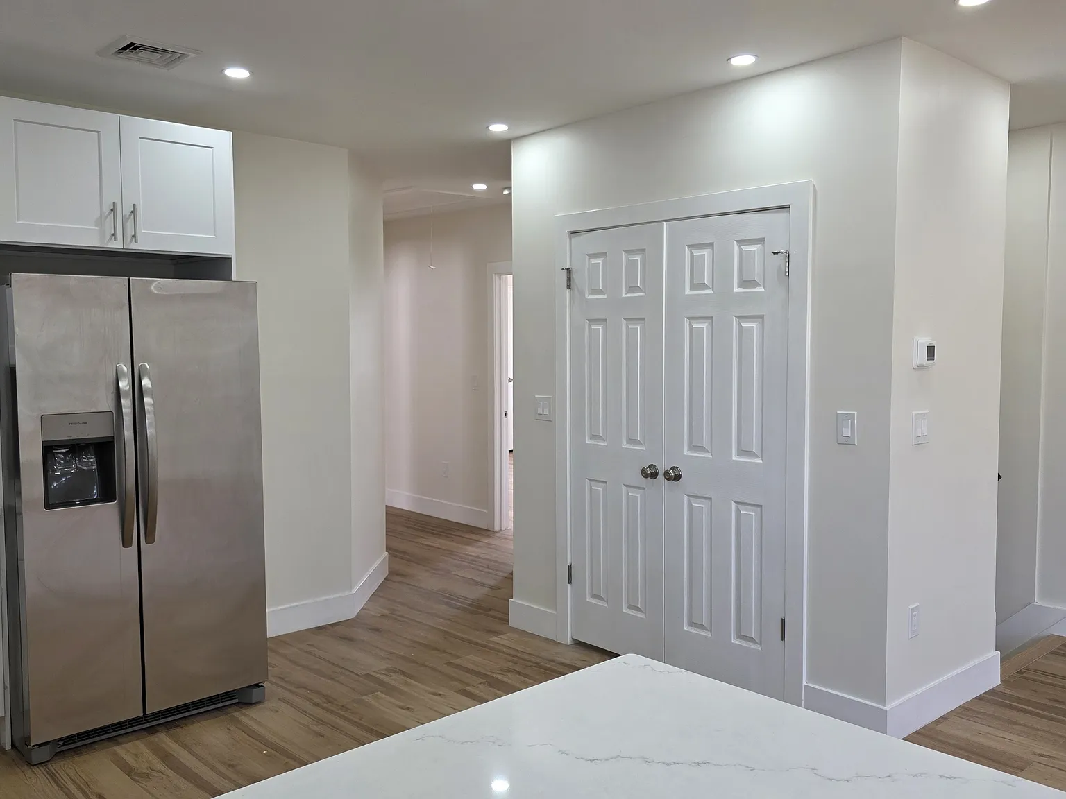 3 bed, 1500 sqft, $4,300 — Photo 3