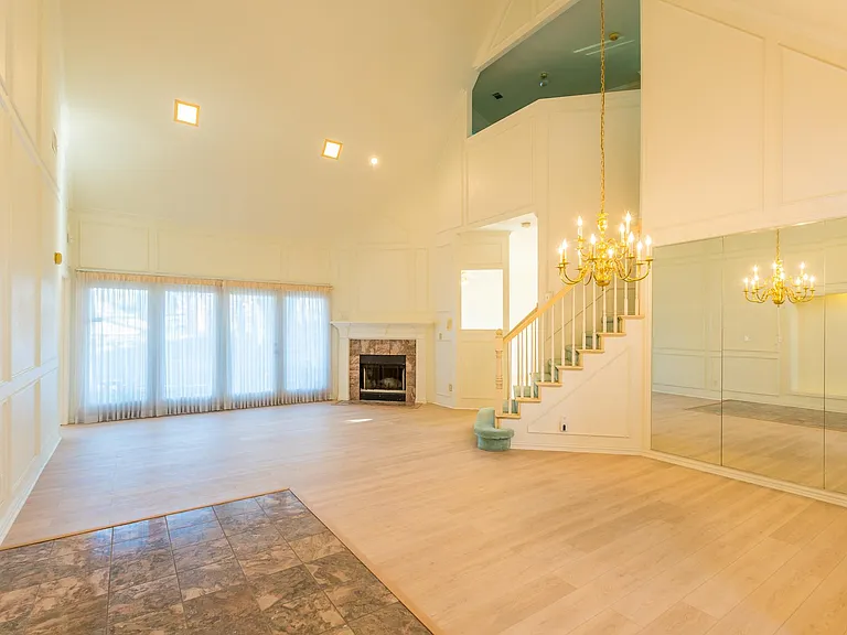 2411 Cross Timbers Trl — Photo 6