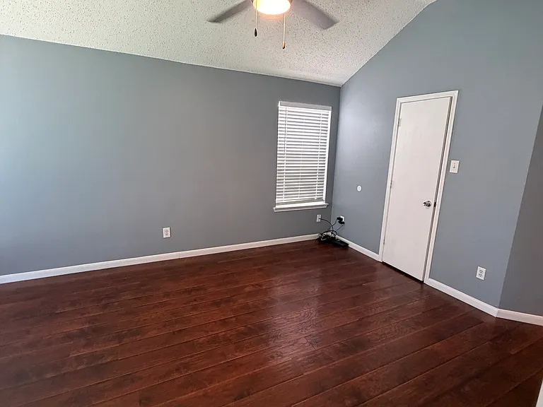 1115 Chancellorsville Pkwy — Photo 9