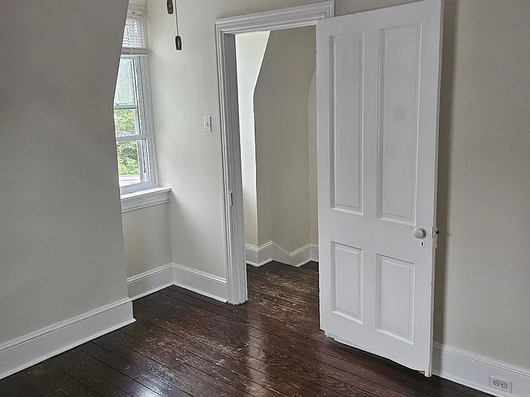 358 Washington Ave — Photo 13